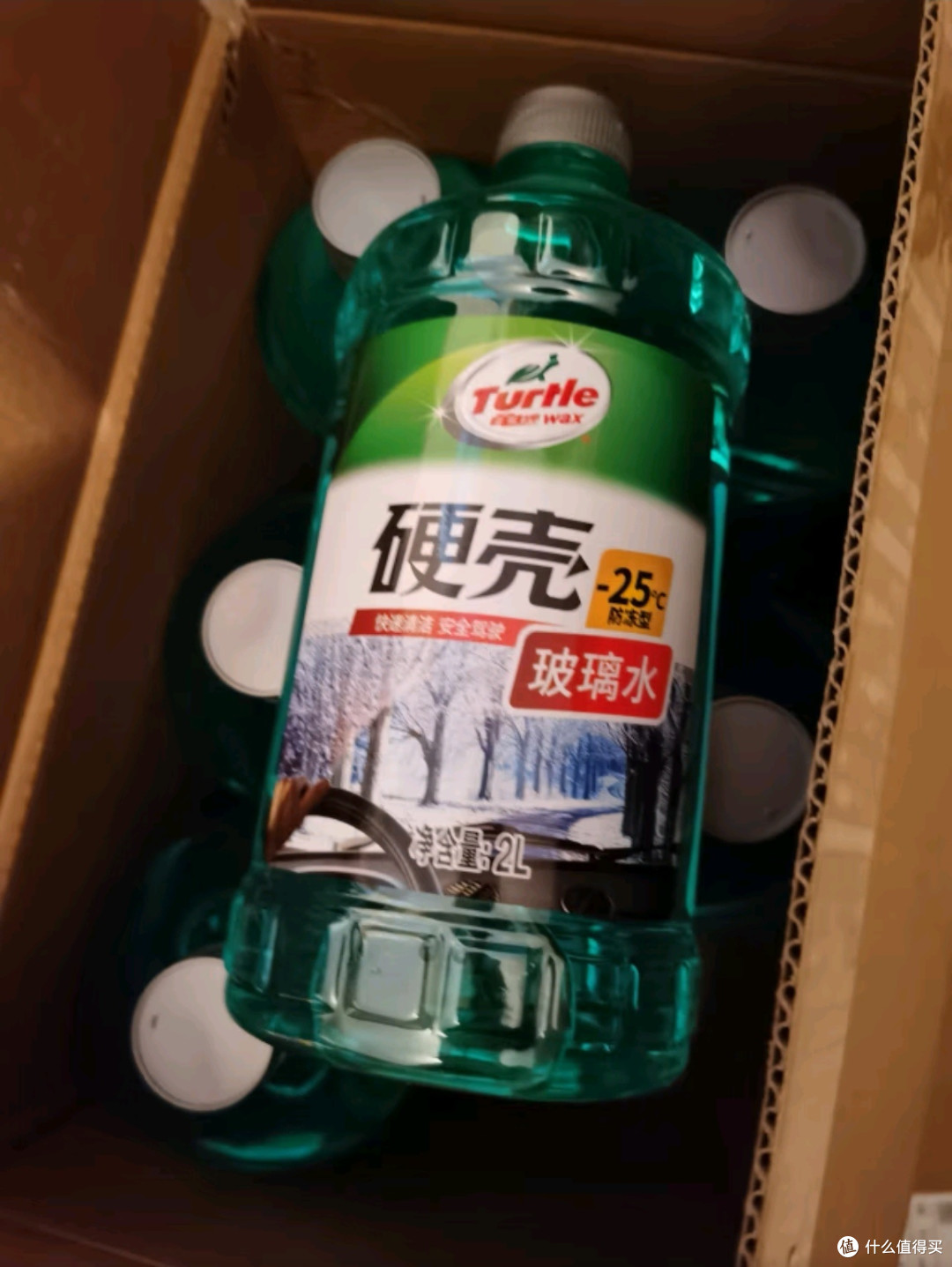 龟牌(Turtle Wax)硬壳玻璃水:四季通用,守护清晰视界