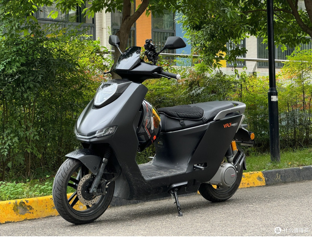 雅迪Vfly F200gt,真的超酷!