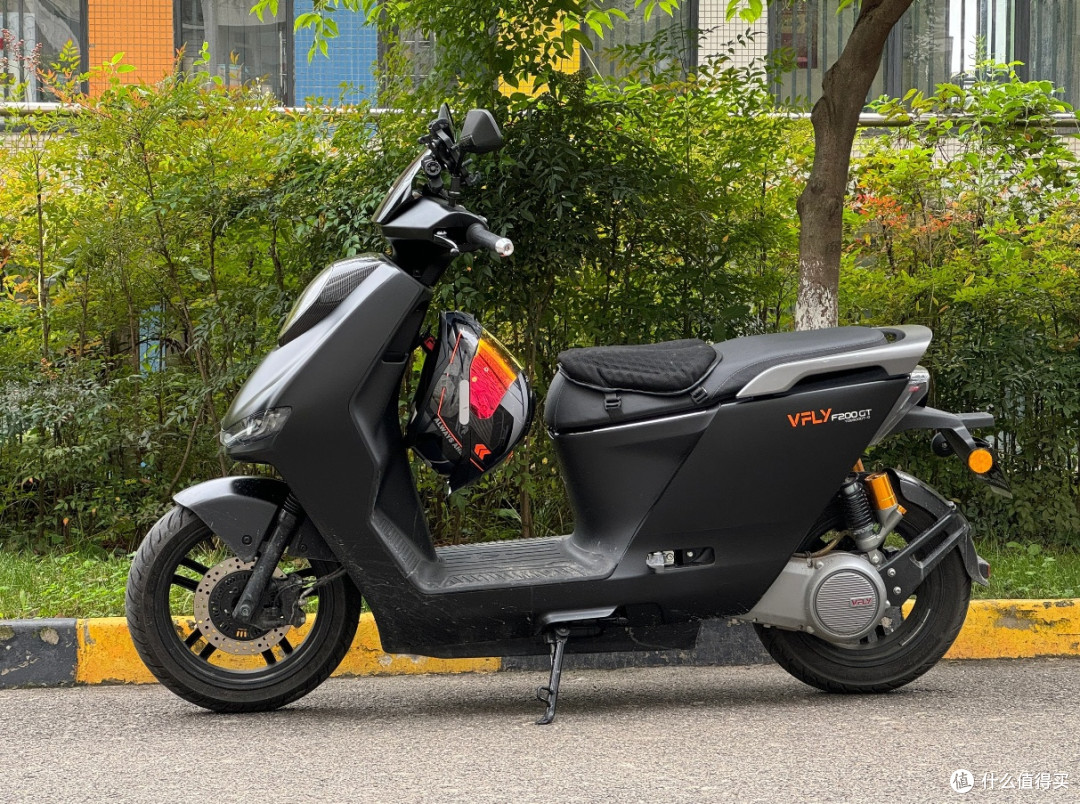 雅迪Vfly F200gt,真的超酷!