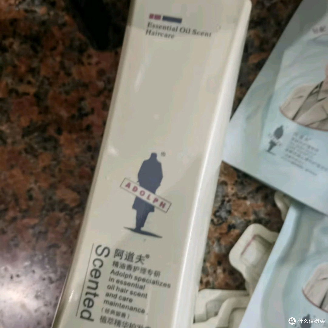 阿道夫护发素:精油修护,焕发烫染秀发新活力