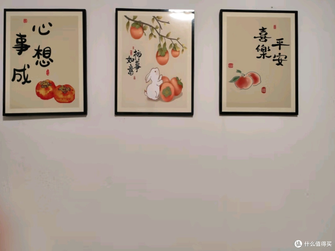 莫小邪《平安喜乐》三联壁画:新中式装饰艺术的温馨呈现
