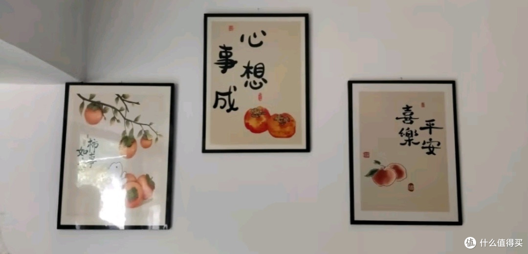 莫小邪《平安喜乐》三联壁画：新中式装饰艺术的温馨呈现