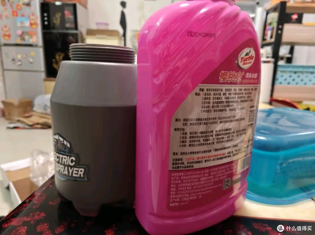 龟牌樱桃爽2L洗车液水蜡:深层清洁,光泽再现,尽享爱车如新体验
