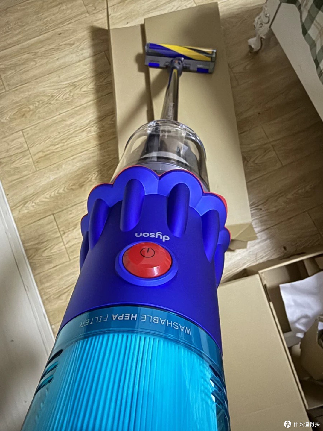 戴森V12吸尘器，除螨显尘，家居清洁神器！