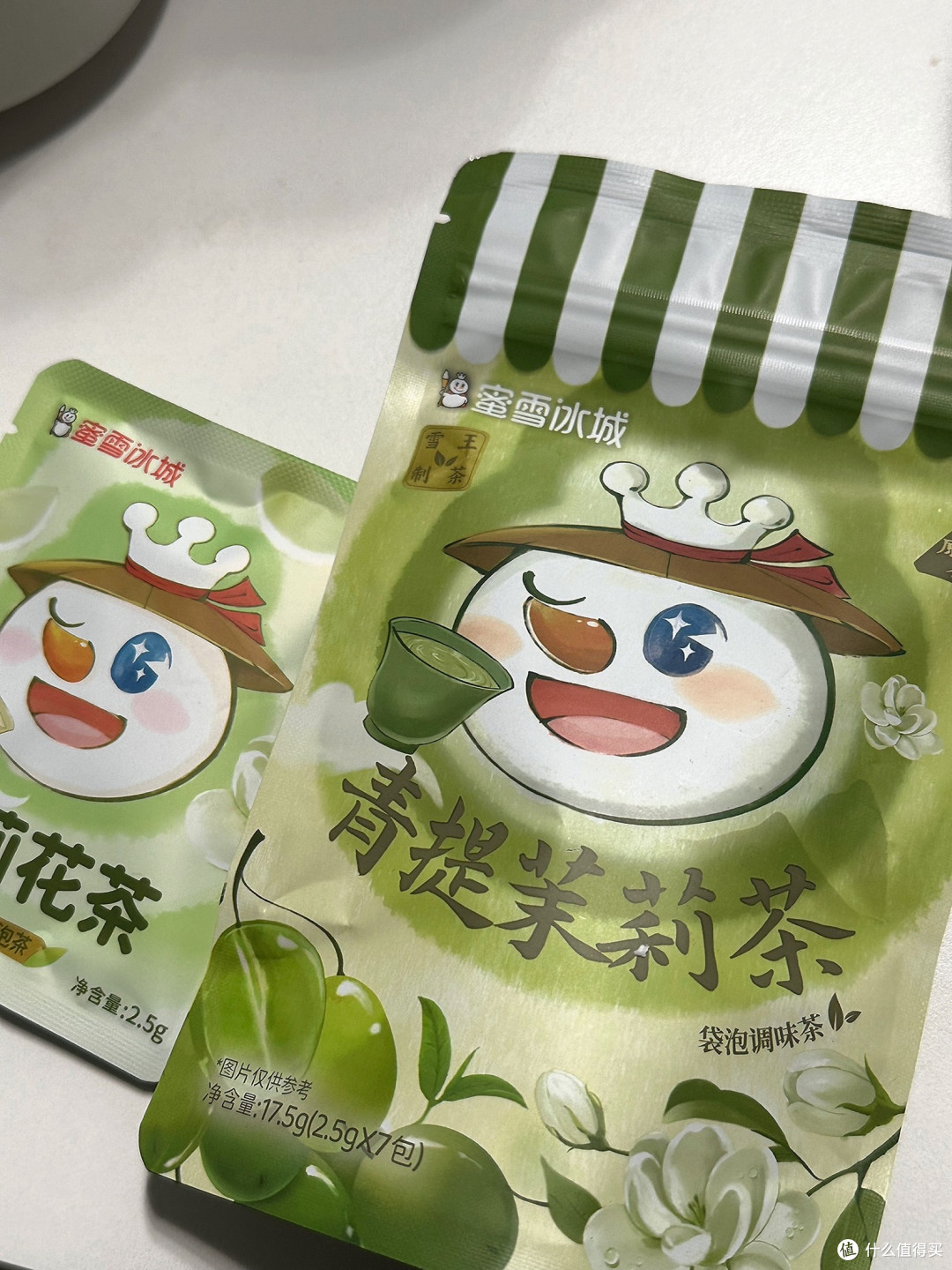 蜜雪冰城青提茉莉茶:一口清甜,满室芬芳