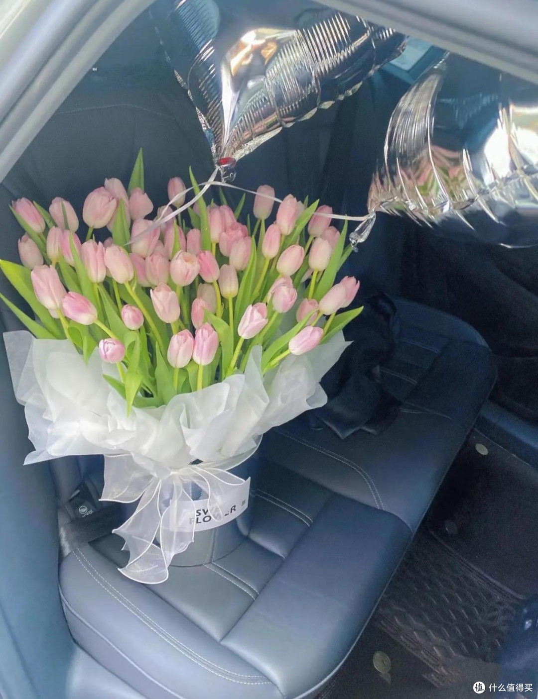 🌷郁金香:世界花后,传递爱的花语💐