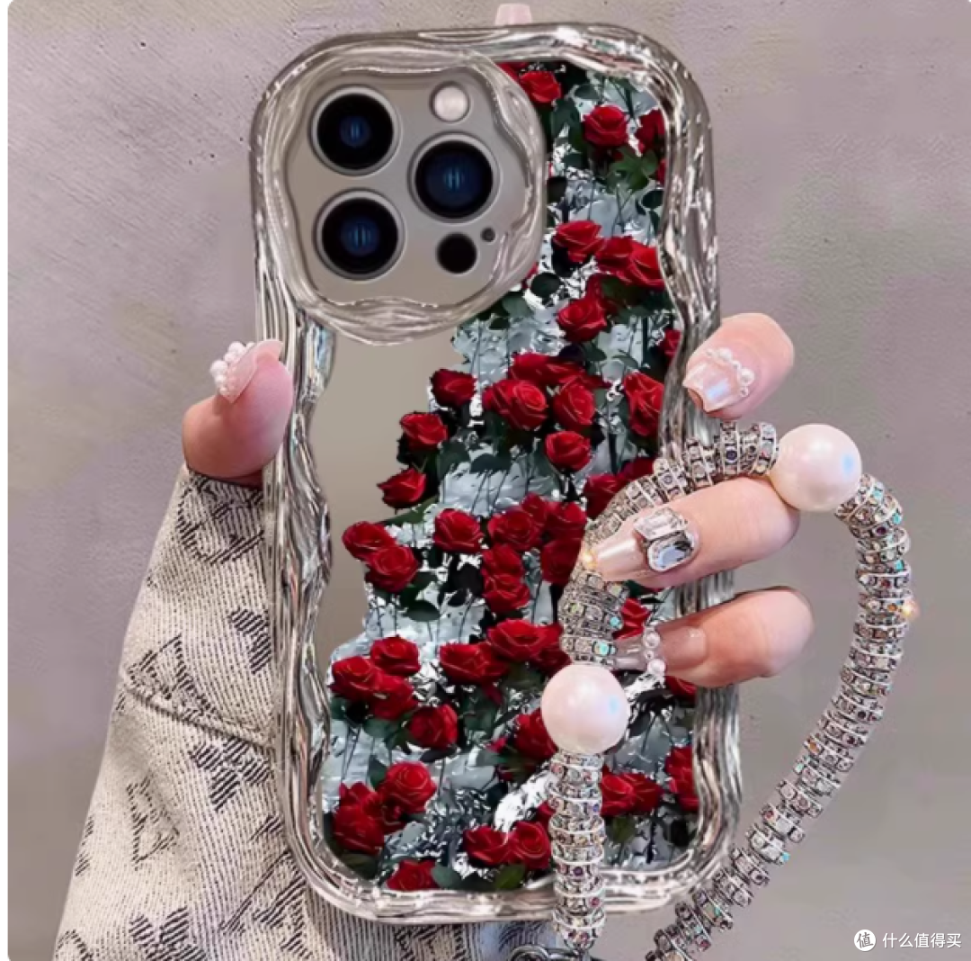 苹果手机壳新女款姓氏定制：玫瑰花丛中的时尚守护