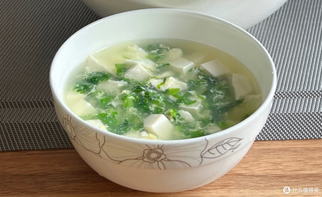 春日轻食新宠！清爽可口的荠菜豆腐汤