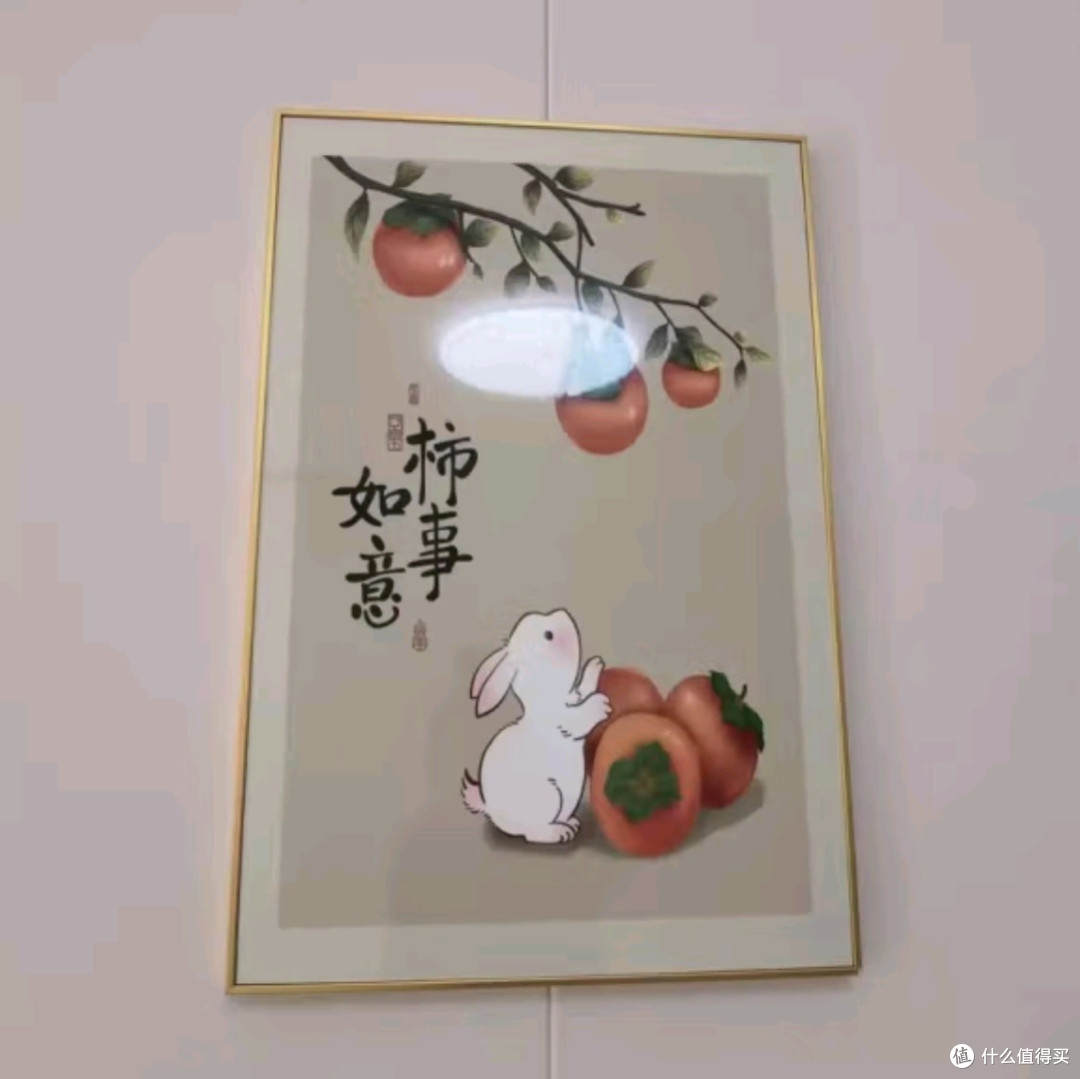 莫小邪《平安喜乐》三联壁画:新中式客厅装饰的艺术典范
