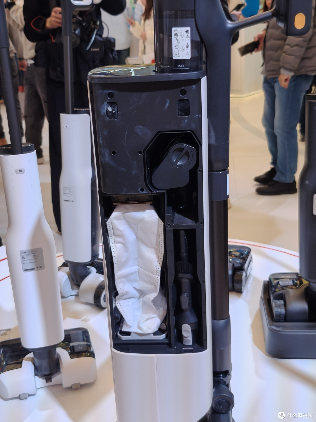 【AWE2025观展团】清洗家电一站式搞定 - 石头科技探展实录