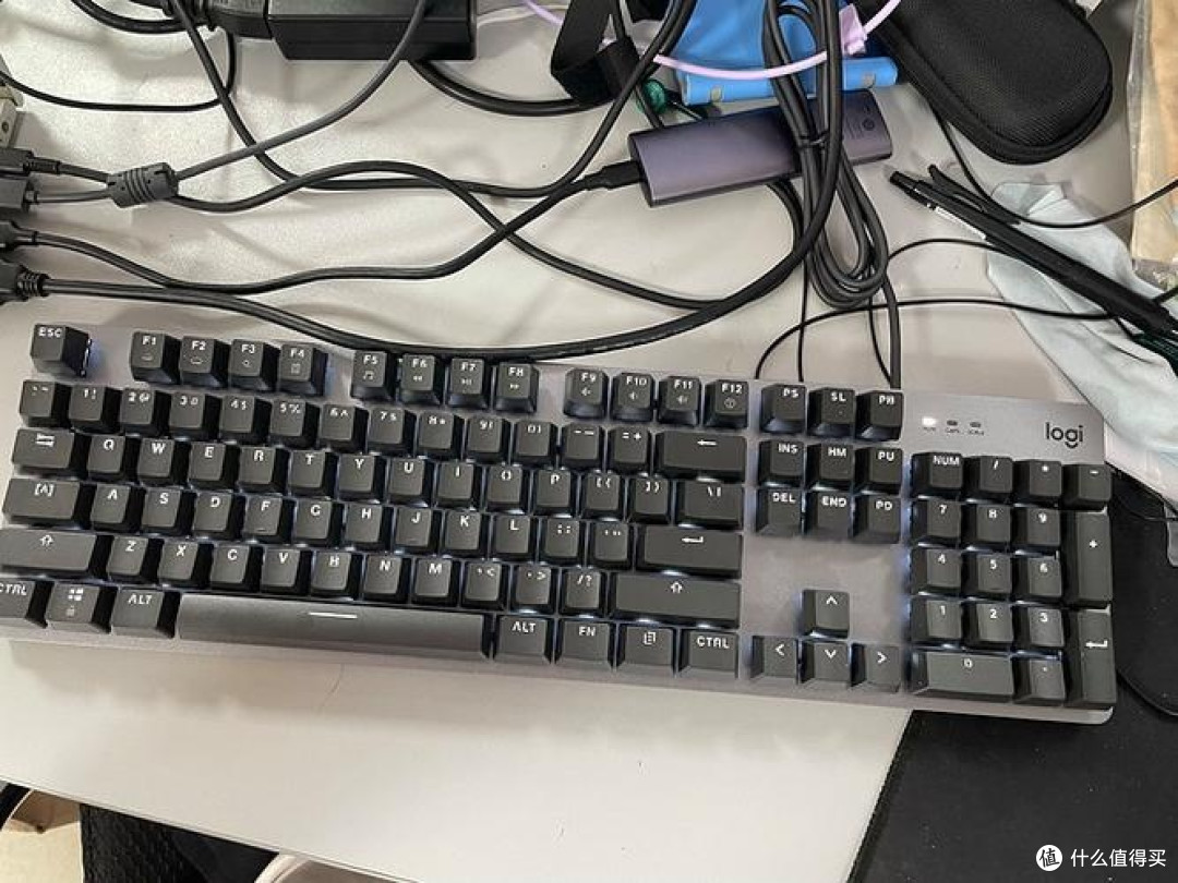 罗技 K845 机械键盘:工作娱乐的得力伙伴