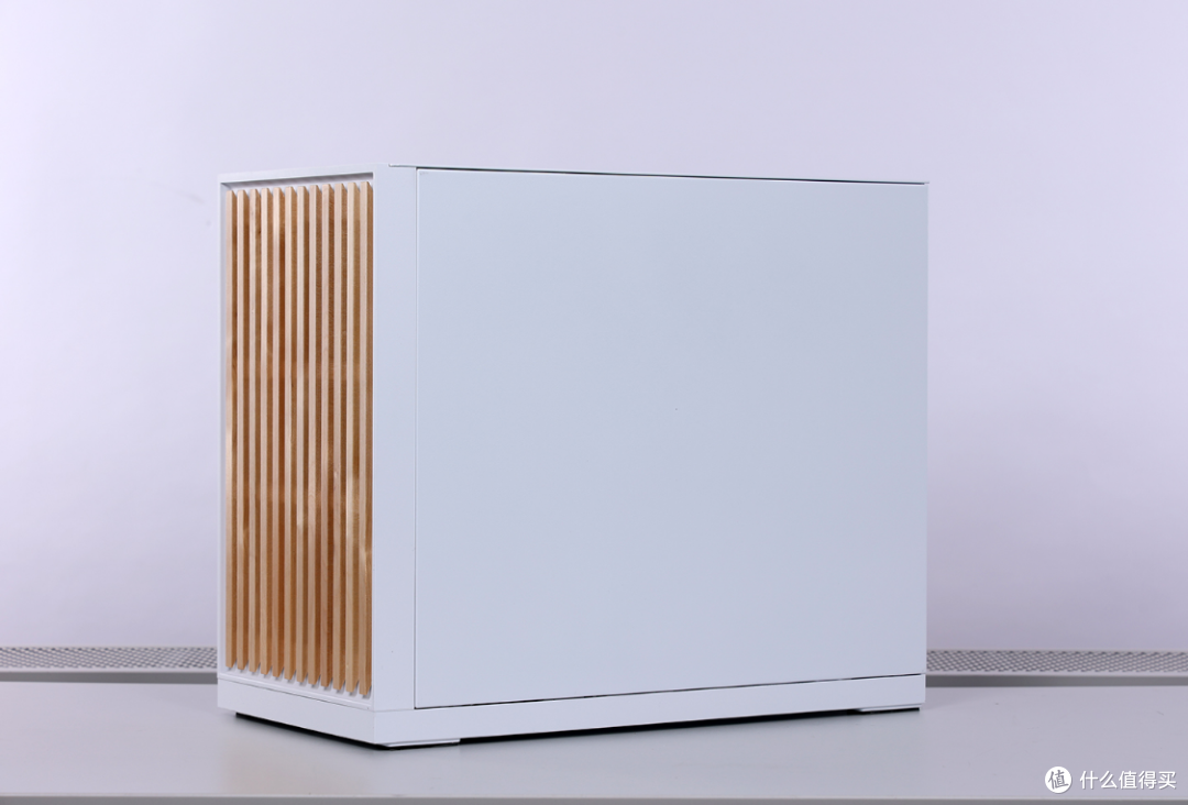 高配但小体积,11.3寸副屏!闪鳞G600搭配98X3D+5070Ti装机分享
