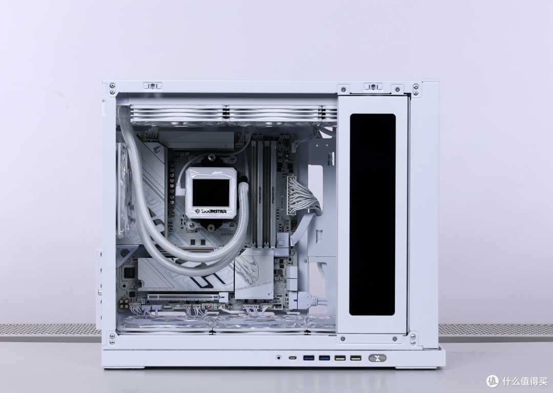 高配但小体积,11.3寸副屏!闪鳞G600搭配98X3D+5070Ti装机分享