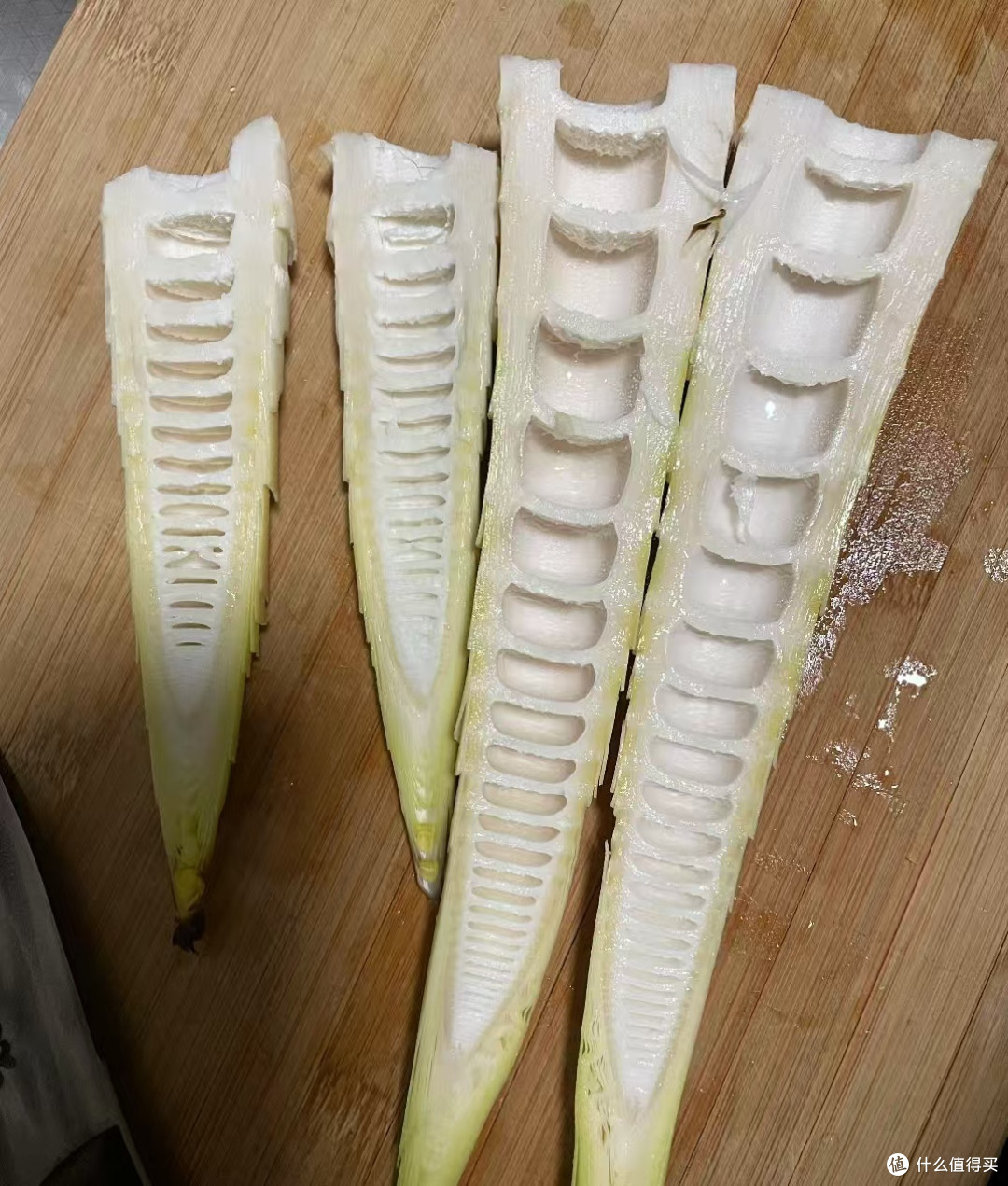 春日里的时令美味:春笋炒腊肉