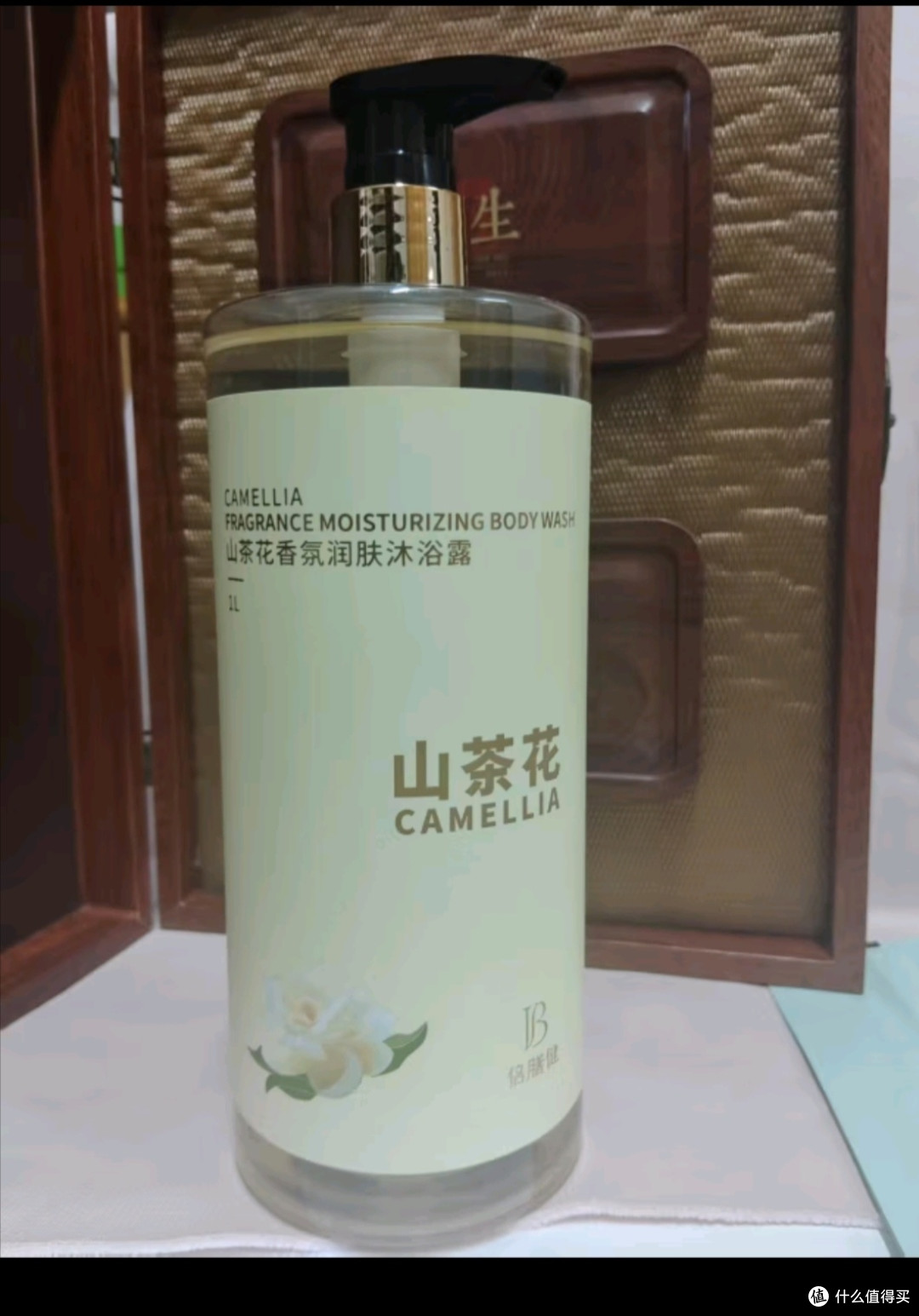 倍膳健山茶花烟酰胺沐浴露1L 除螨留香72小时保湿沐浴乳液男女士