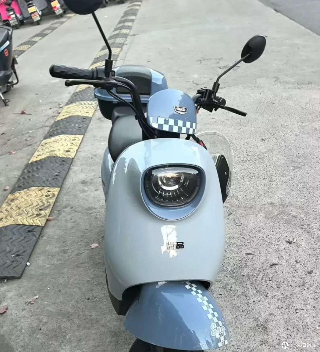 我的通勤搭子:雅迪电动车