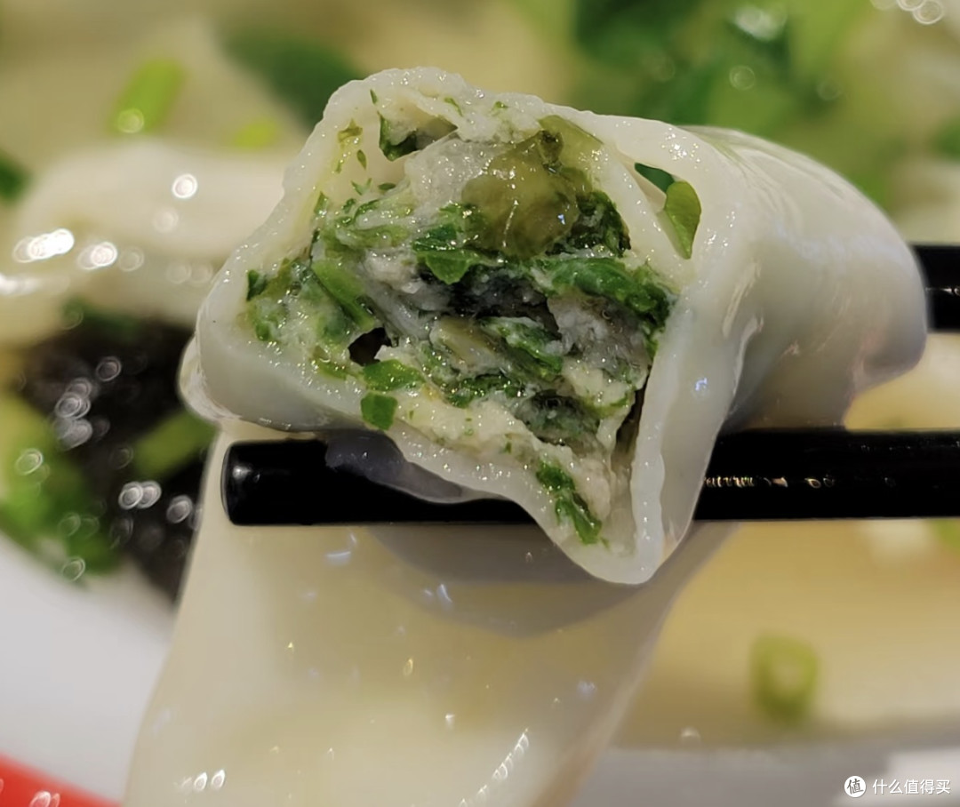 春日食鲜记：荠菜馄饨与榆钱窝窝头的自然馈赠