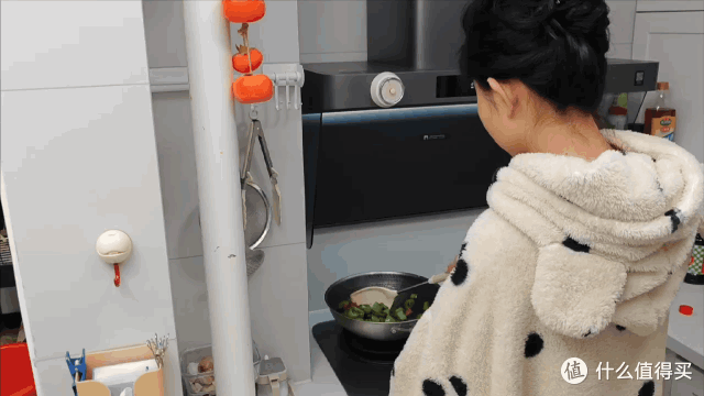开放式厨房首选,再也闻不到油烟味了!米家智能净烟机P2入手体验