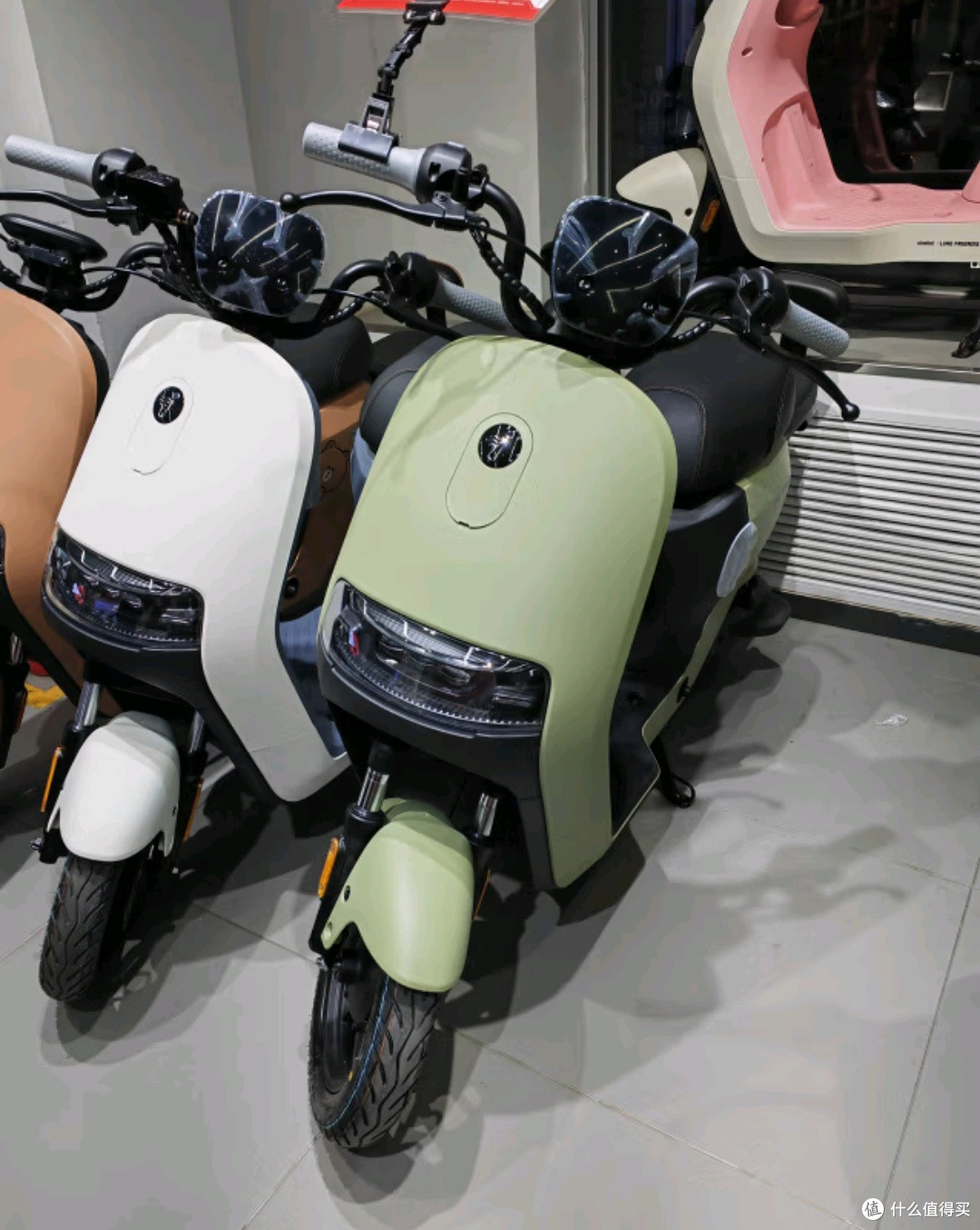 【九号电动A2z深度测评】🔋新国标の「城市穿梭机」+智能黑科技