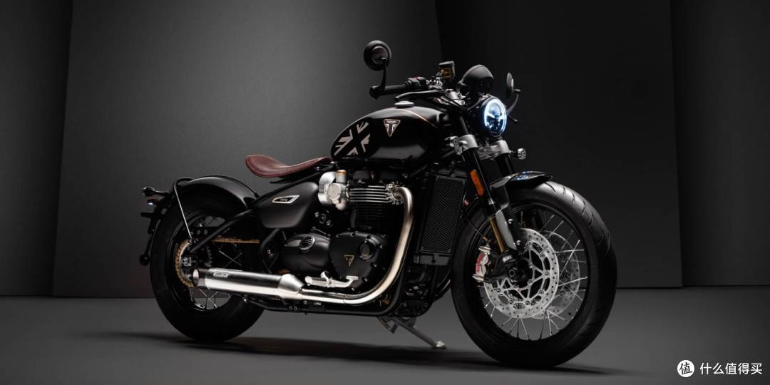 凯旋2025款Bonneville Bobber TFC 限量版摩托车