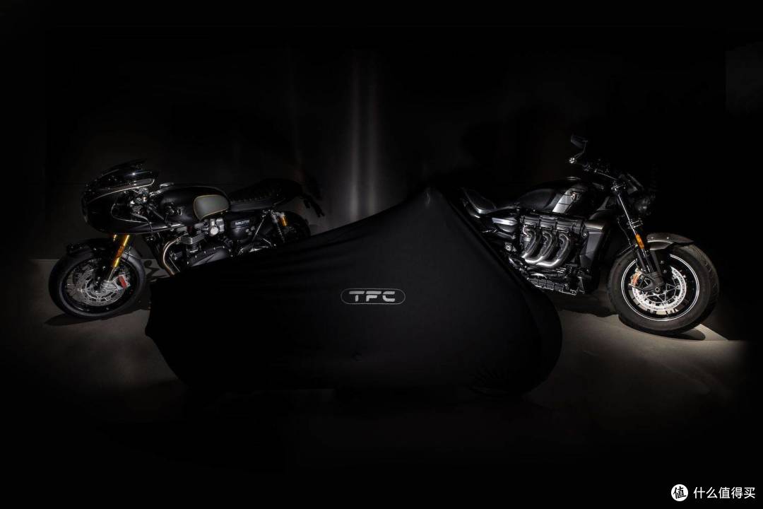 凯旋2025款Bonneville Bobber TFC 限量版摩托车