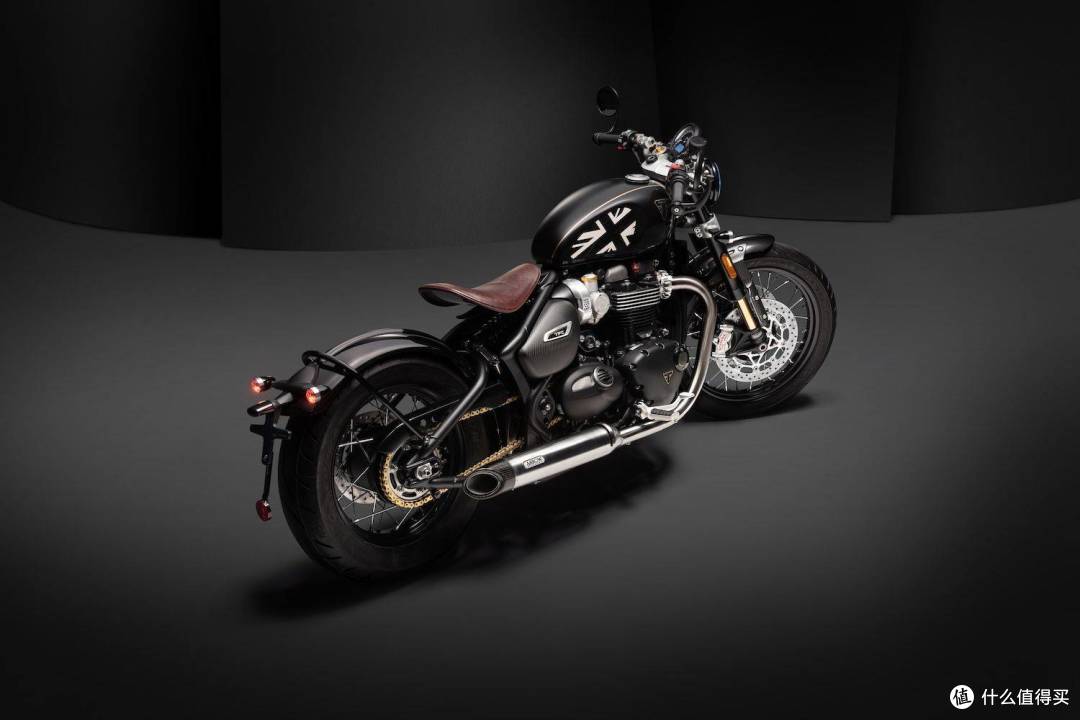 凯旋2025款Bonneville Bobber TFC 限量版摩托车