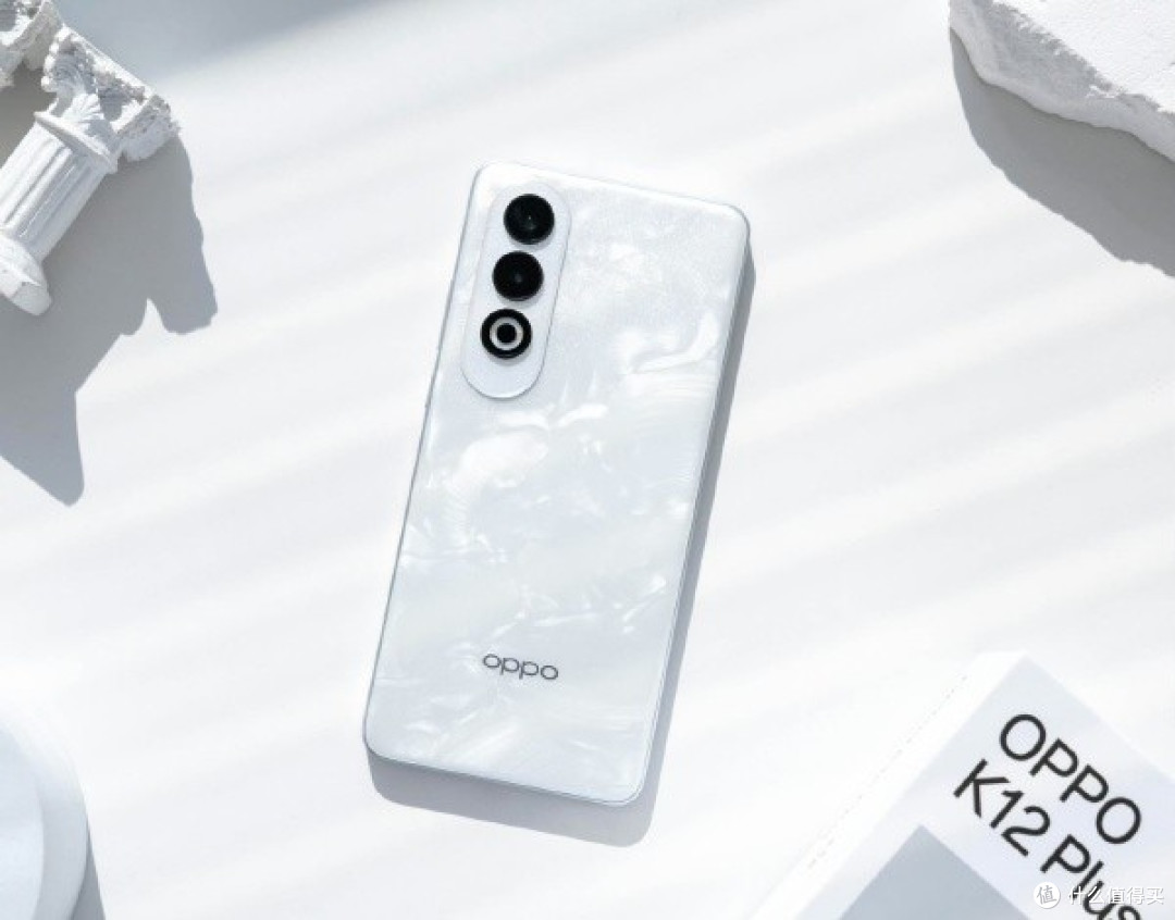OPPO拒绝高价低配,骁龙7Gen3+6400mAh+256GB,跌至1176元