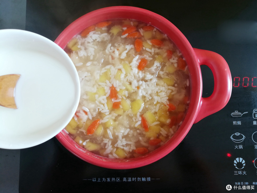 春补钾身不乏,这水果煮熟比生吃更营养,酸甜开胃,提神又解乏!
