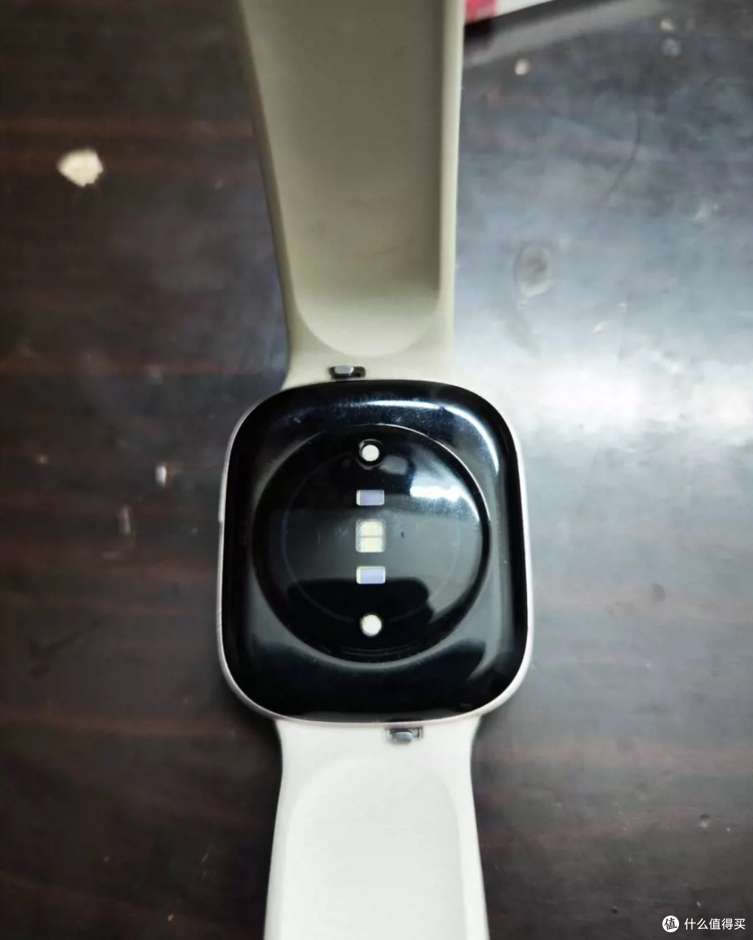 荣耀Watch 4:独立通讯与健康管理的腕上管家