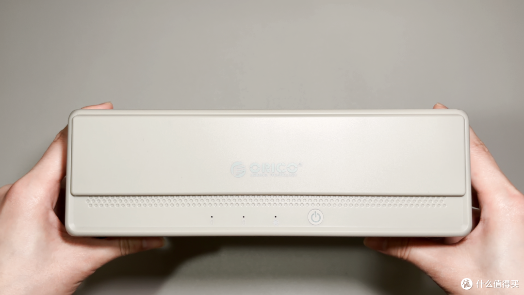 奥睿科 CS200-Pro 全新 NAS 登场!到底值不值,上手开箱评测~