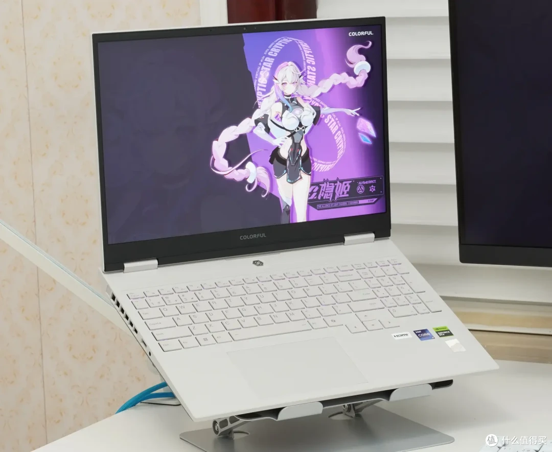 搭载RTX 5080 笔记本电脑GPU!七彩虹 隐星 G16 Pro 开箱简测