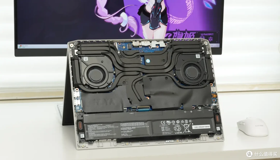 搭载RTX 5080 笔记本电脑GPU!七彩虹 隐星 G16 Pro 开箱简测