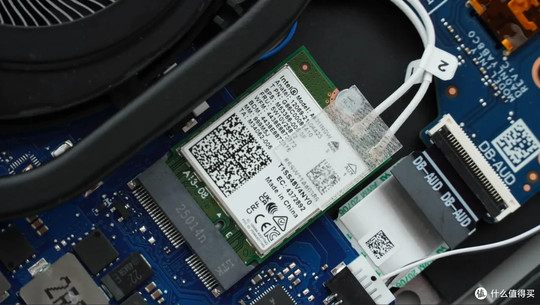 搭载RTX 5080 笔记本电脑GPU!七彩虹 隐星 G16 Pro 开箱简测