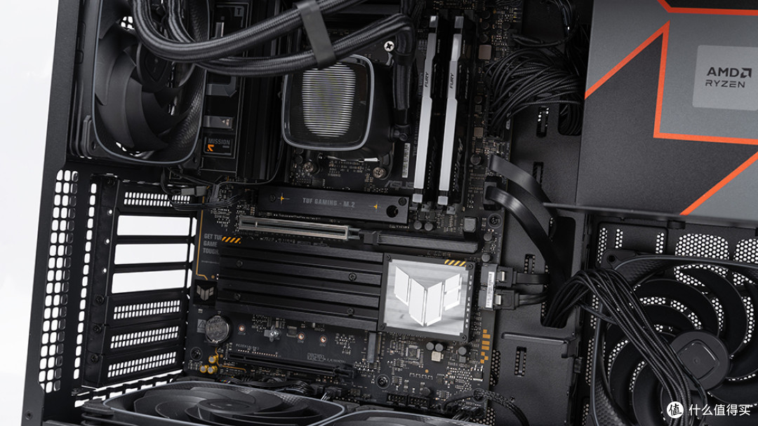 9950X3D+华硕X870-PLUS+RX 9070 XT+Model5装机:点燃AMD信仰之力