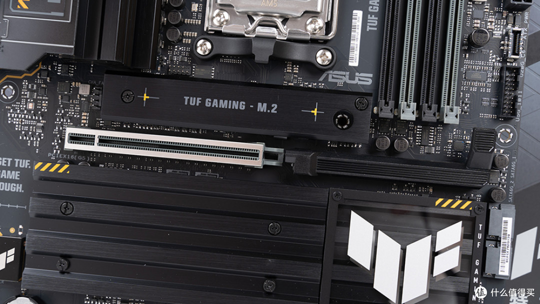 9950X3D+华硕X870-PLUS+RX 9070 XT+Model5装机:点燃AMD信仰之力