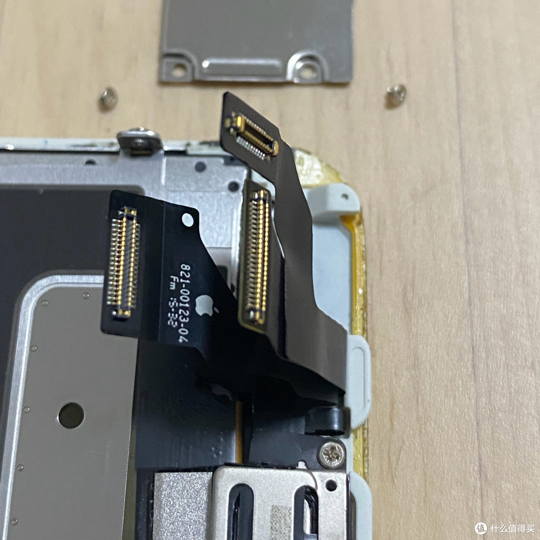 iphone 6s换电池