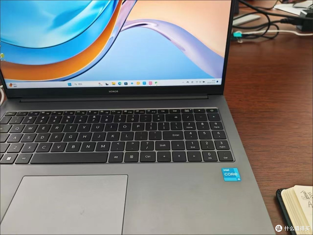 荣耀MagicBook X 16 战斗版:学生党的性价比之选