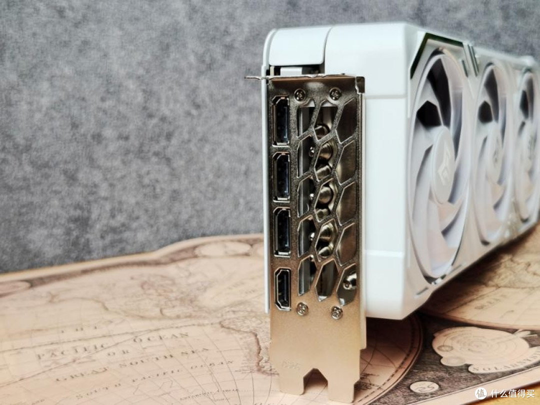 SFF也能很强:影驰RTX 5080 金属大师OC白金版 + 七彩虹B850I评测
