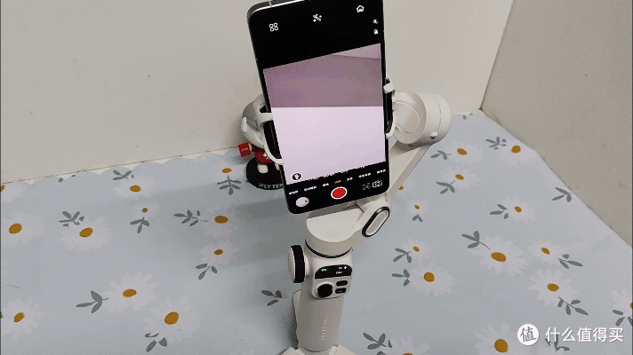 手机稳定器有必要吗?性价比不超过300元的奥川稳定器体验测评!
