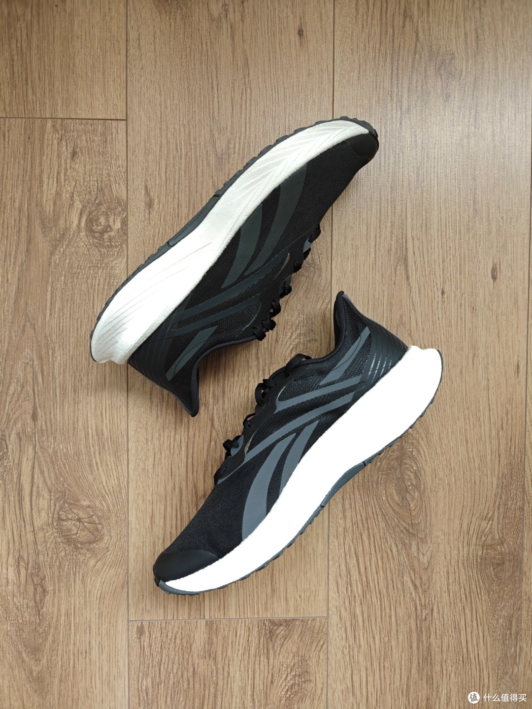 一百出头真香！真冷门非流跑鞋Reebok Floatride Energy 5