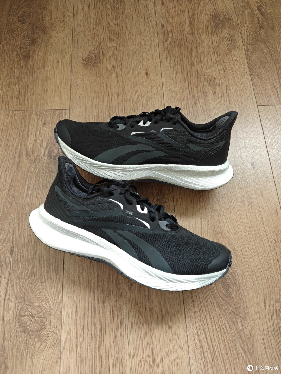 一百出头真香！真冷门非流跑鞋Reebok Floatride Energy 5