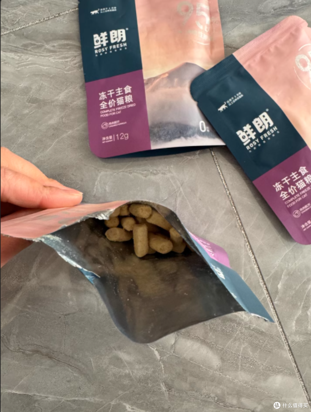 解锁猫咪健康密码:鲜朗无谷冻干生骨肉全价猫粮