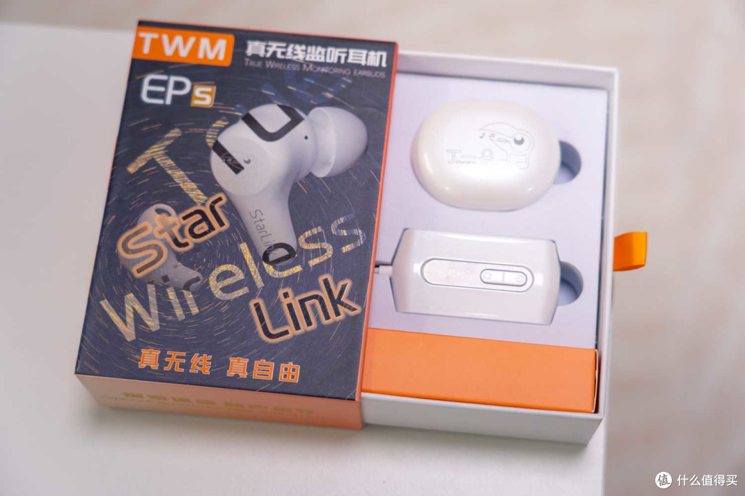 TWS蓝牙耳机和TWM耳返耳机的区别,丁一号EPS告诉你