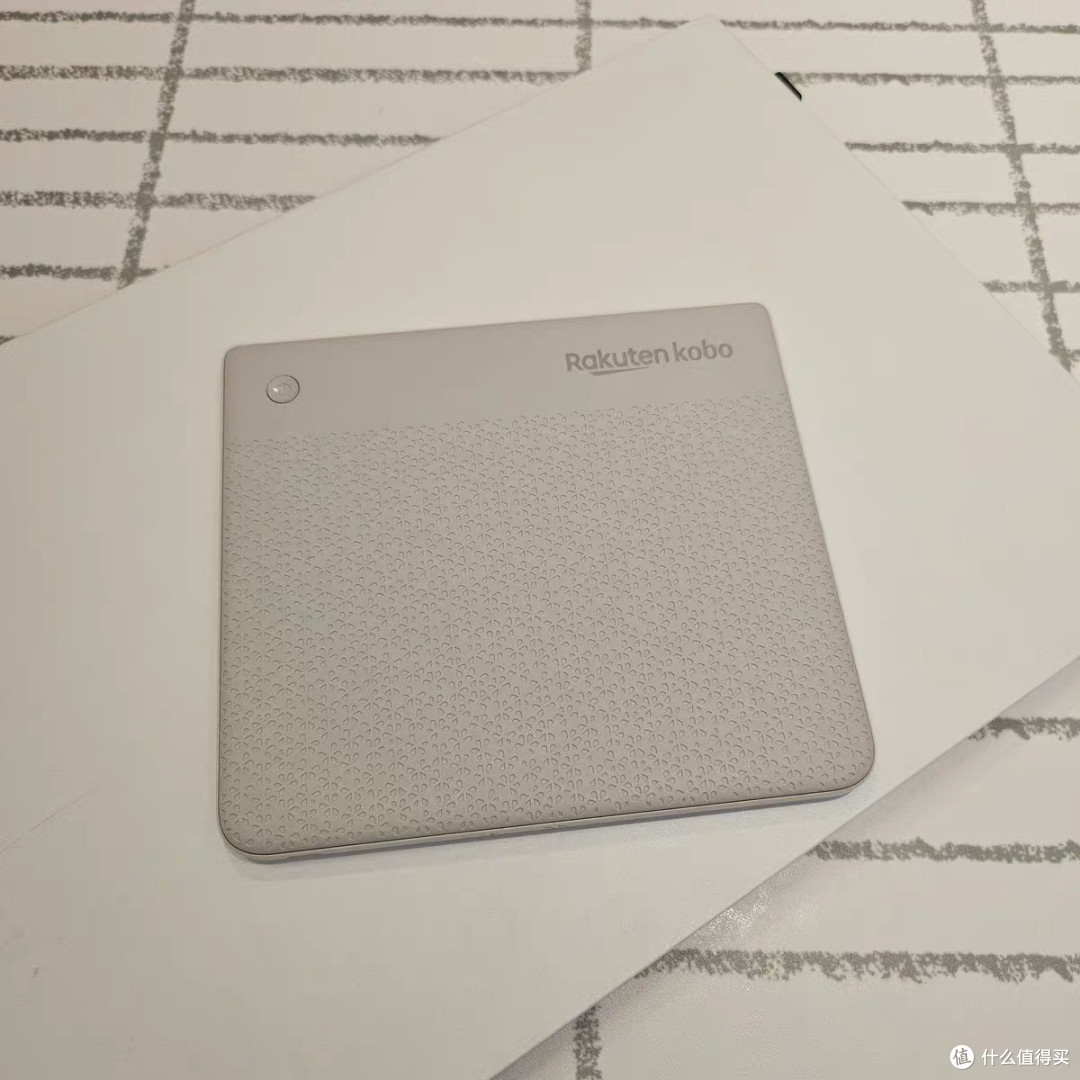 Rakuten Kobo Libra Colour