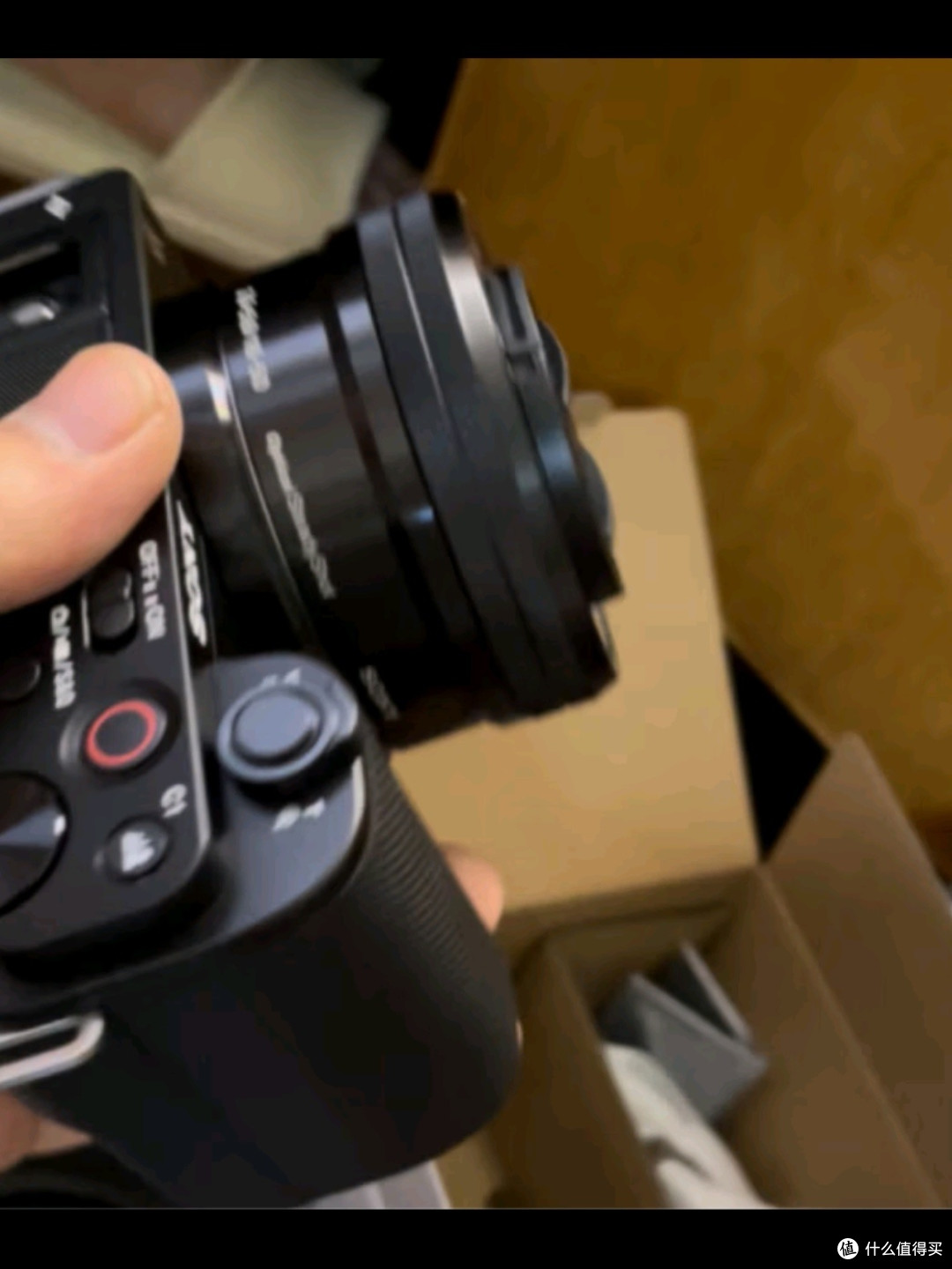 索尼（SONY）ZV-E10L：美肤新纪元，精准对焦的Vlog神器