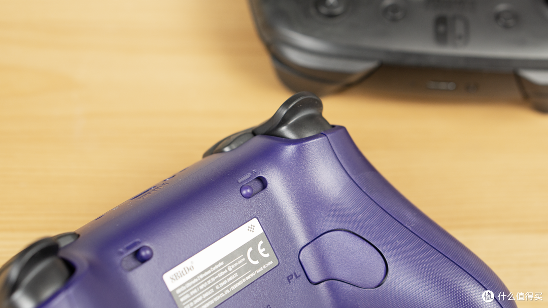 原装手感下放？八位堂猎户座2对比Xbox、Swtich Pro手柄！