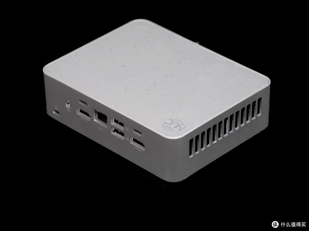 Intel迷你主机性能翻身之作!ASUS NUC 15 Pro Plus U9首发评测