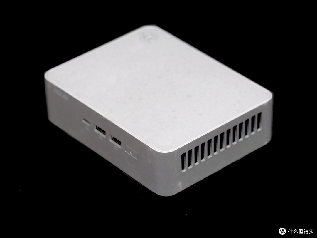 Intel迷你主机性能翻身之作!ASUS NUC 15 Pro Plus U9首发评测