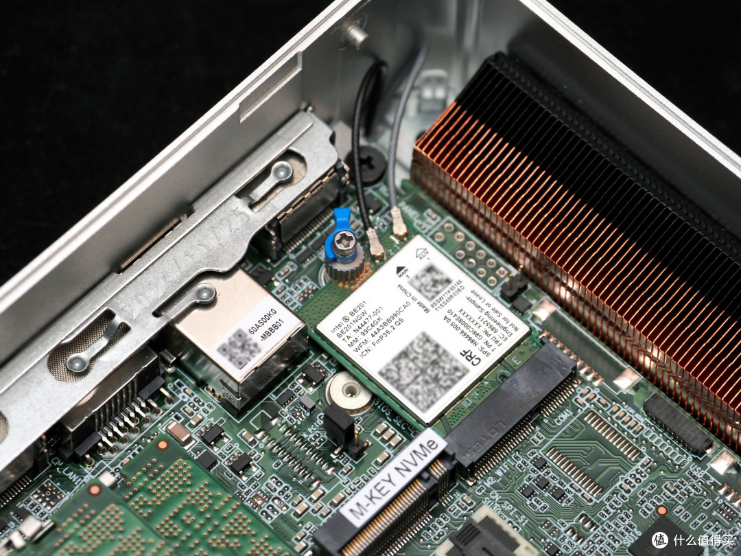 Intel迷你主机性能翻身之作!ASUS NUC 15 Pro Plus U9首发评测