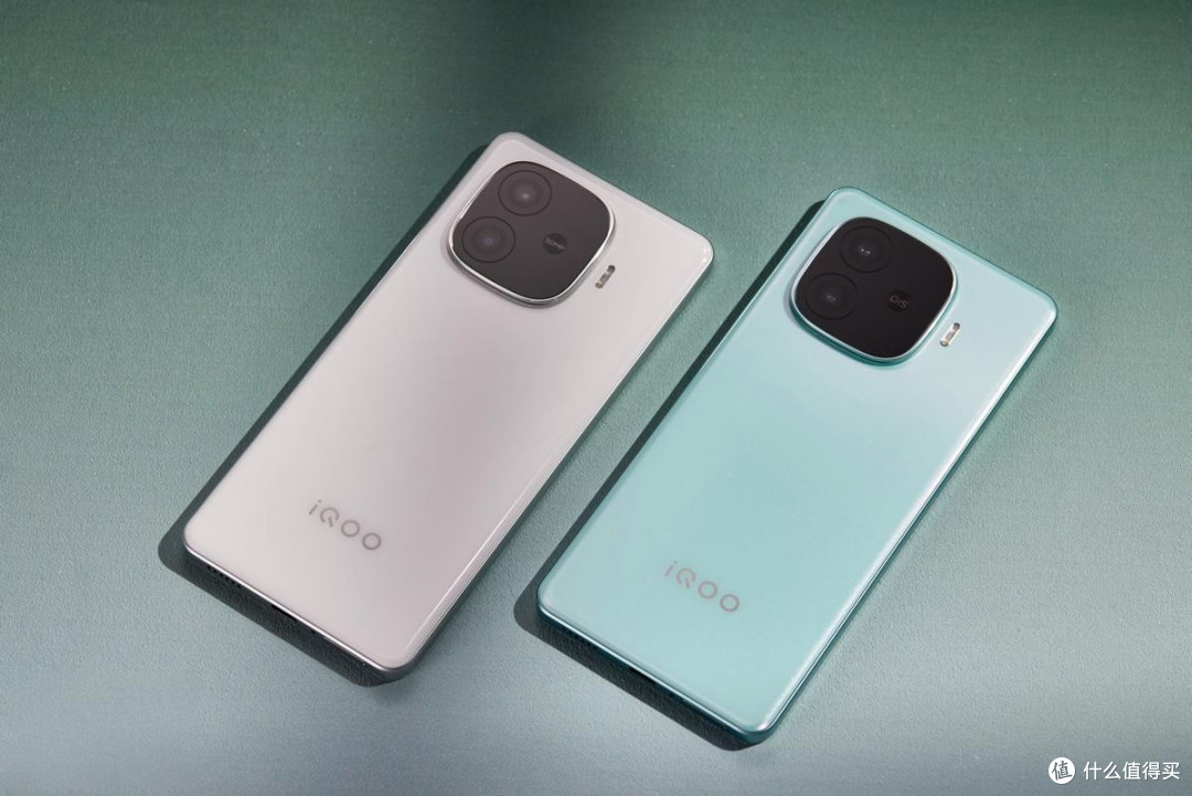 Vivo 真猛,6400mAh+骁龙8sGen3芯+1.5K分辨率,体验亲民价!
